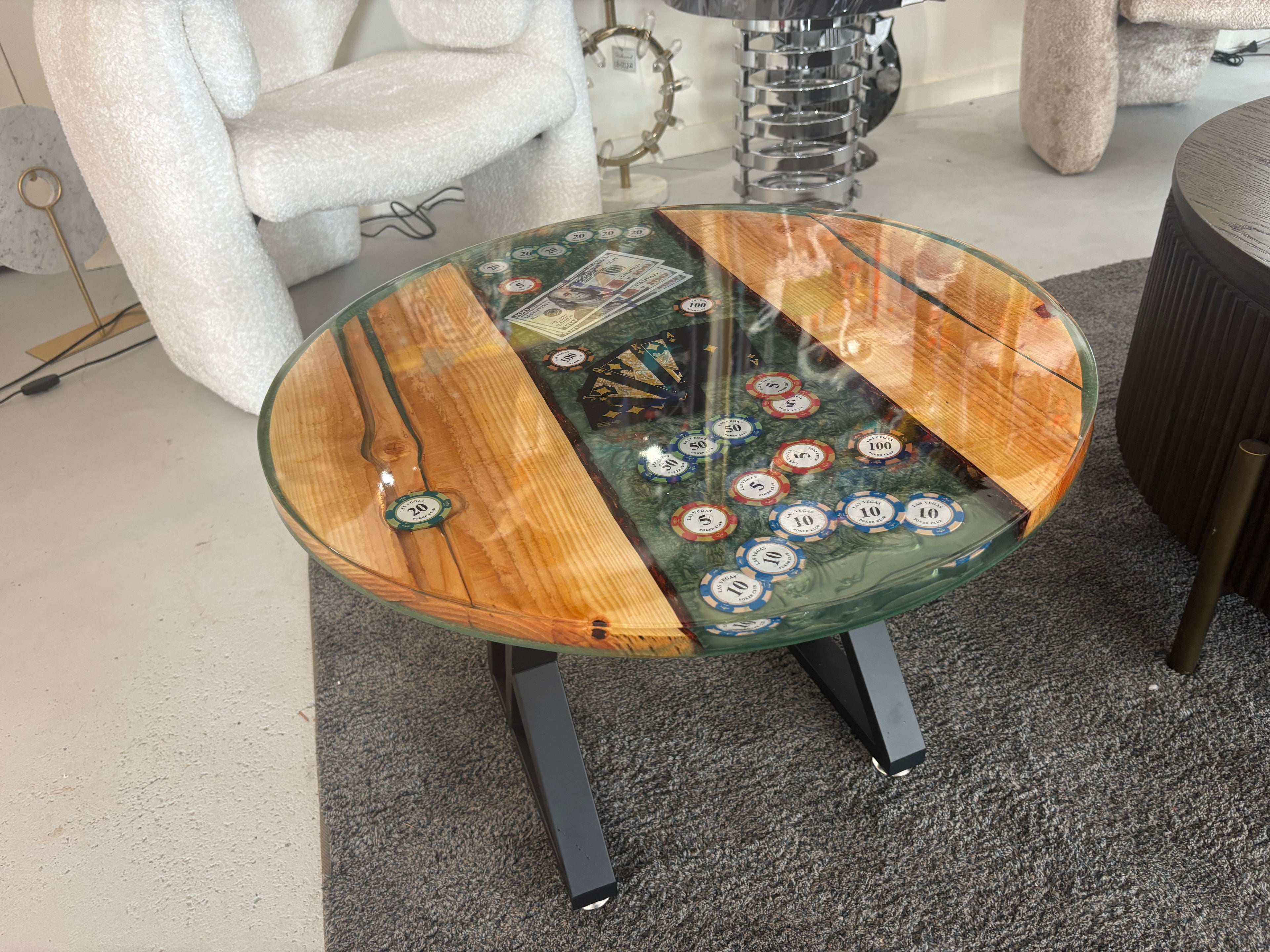 table de salon Poker en résine et bois 60cm