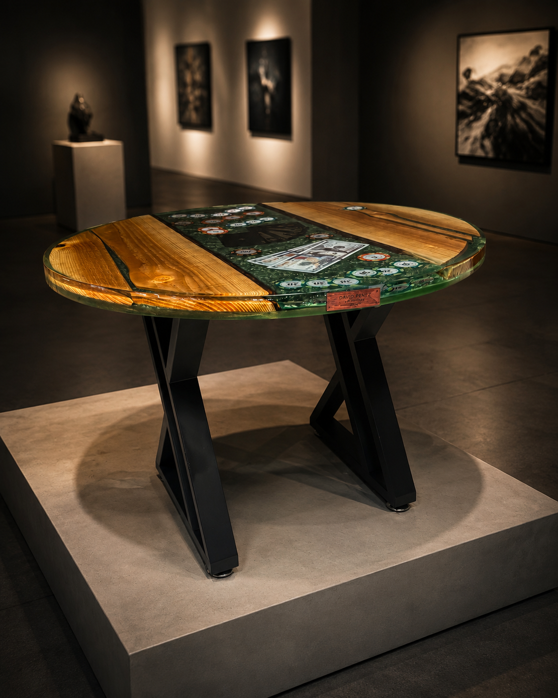 table de salon Poker en résine et bois 60cm